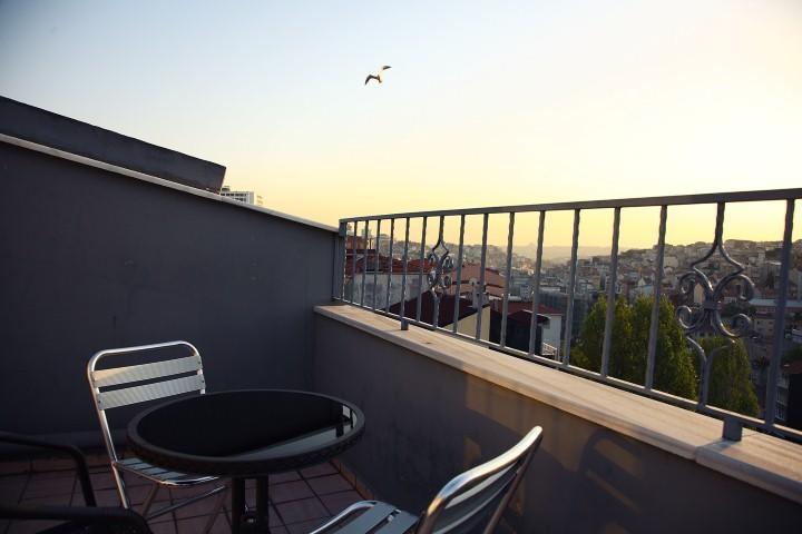 The Y Istanbul Suites Екстериор снимка